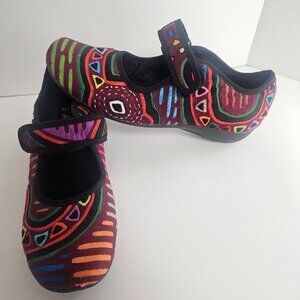 Arte Kuna Handmade Shoes colorful tribal Size 38 (7.5) Mary Jane slip ons